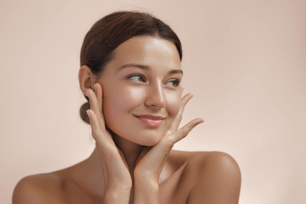 Woman with slim, contoured chin from Belkyra treatments in Calgary